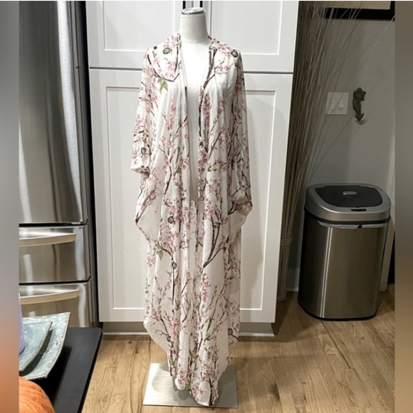 SHEIN Jackets & Blazers - SHEIN Floral Sheer Kimono in Pink and Cream